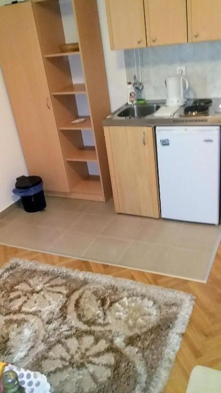 Apartmani Steni 스베티스테판 외부 사진