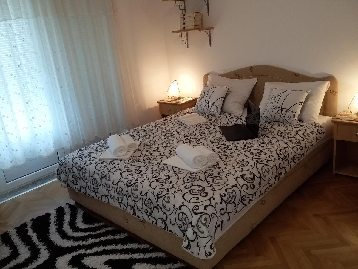 Apartmani Steni 스베티스테판 외부 사진